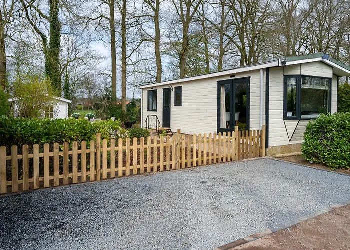 Dağ evi Stijlvol, Rustig Midden In De Veluwse Met Weidezicht *