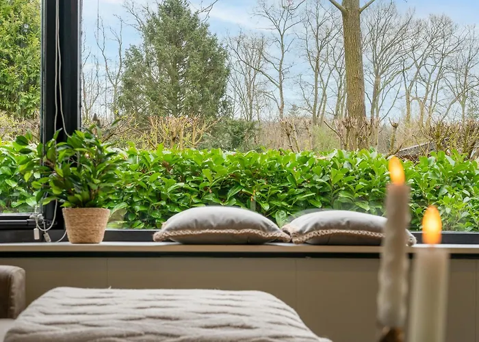 Stijlvol, Rustig Midden In De Veluwse Met Weidezicht *