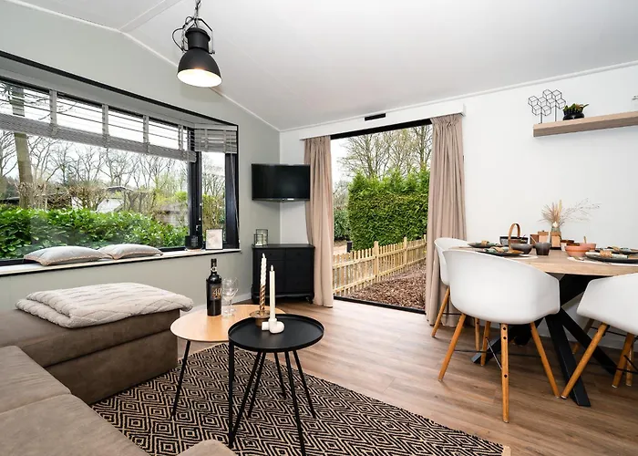 Alpstuga Stijlvol, Rustig Midden In De Veluwse Met Weidezicht Epe